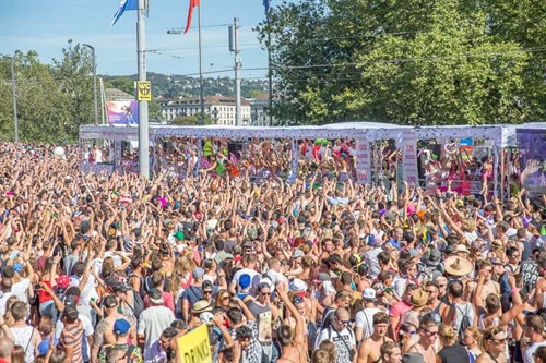 Street -parade -2016-1-min