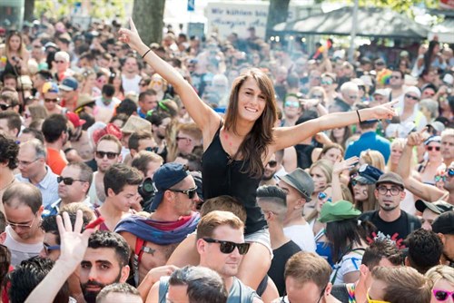 Street -parade -2016-8-min