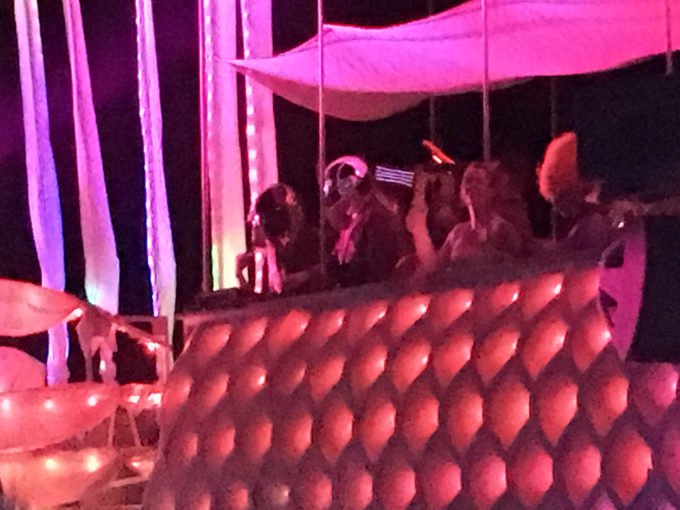 Daft-Punk_maybe_Burning-Man-2017_3