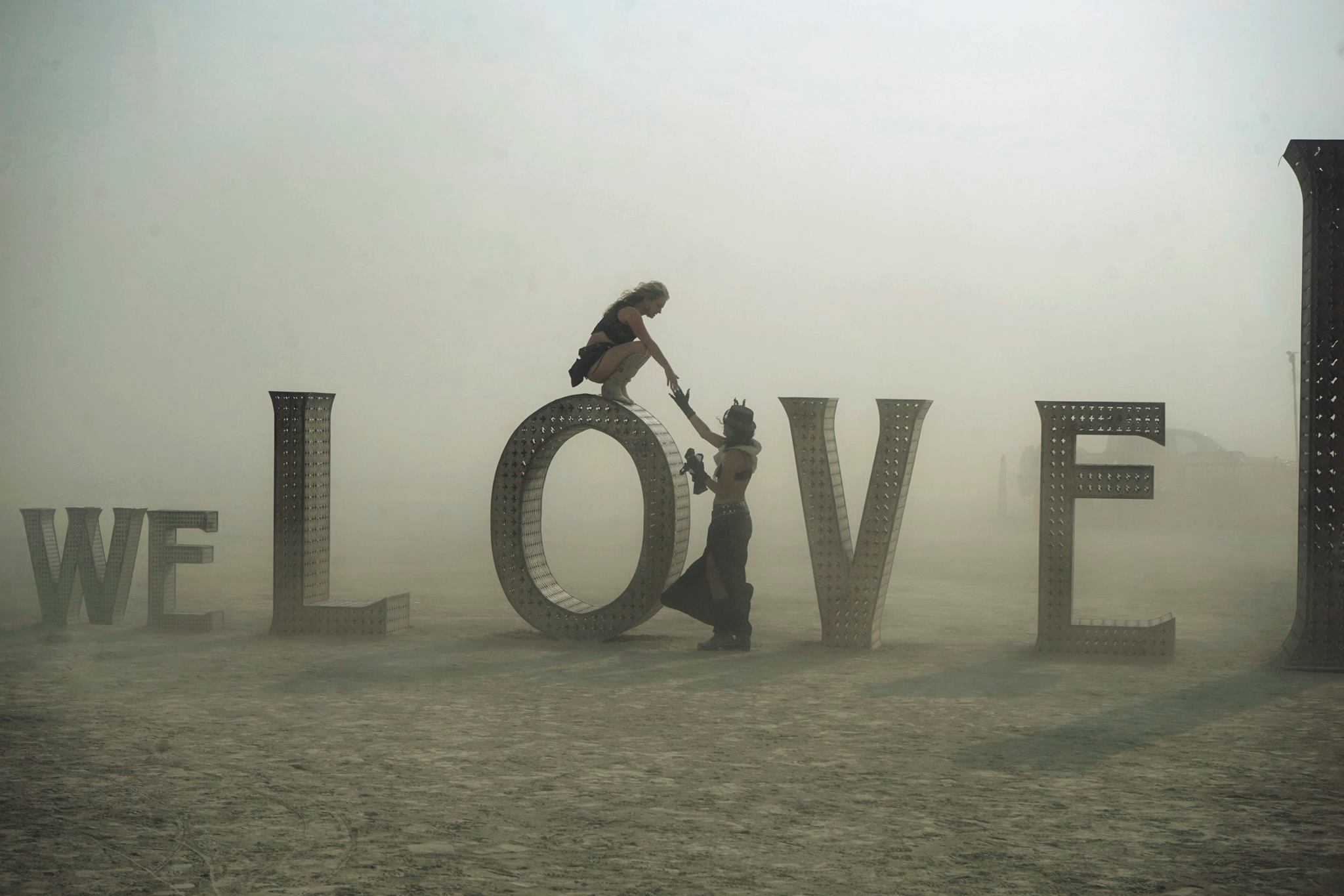 Victor-Habchy_Burining-Man-2014_love-2