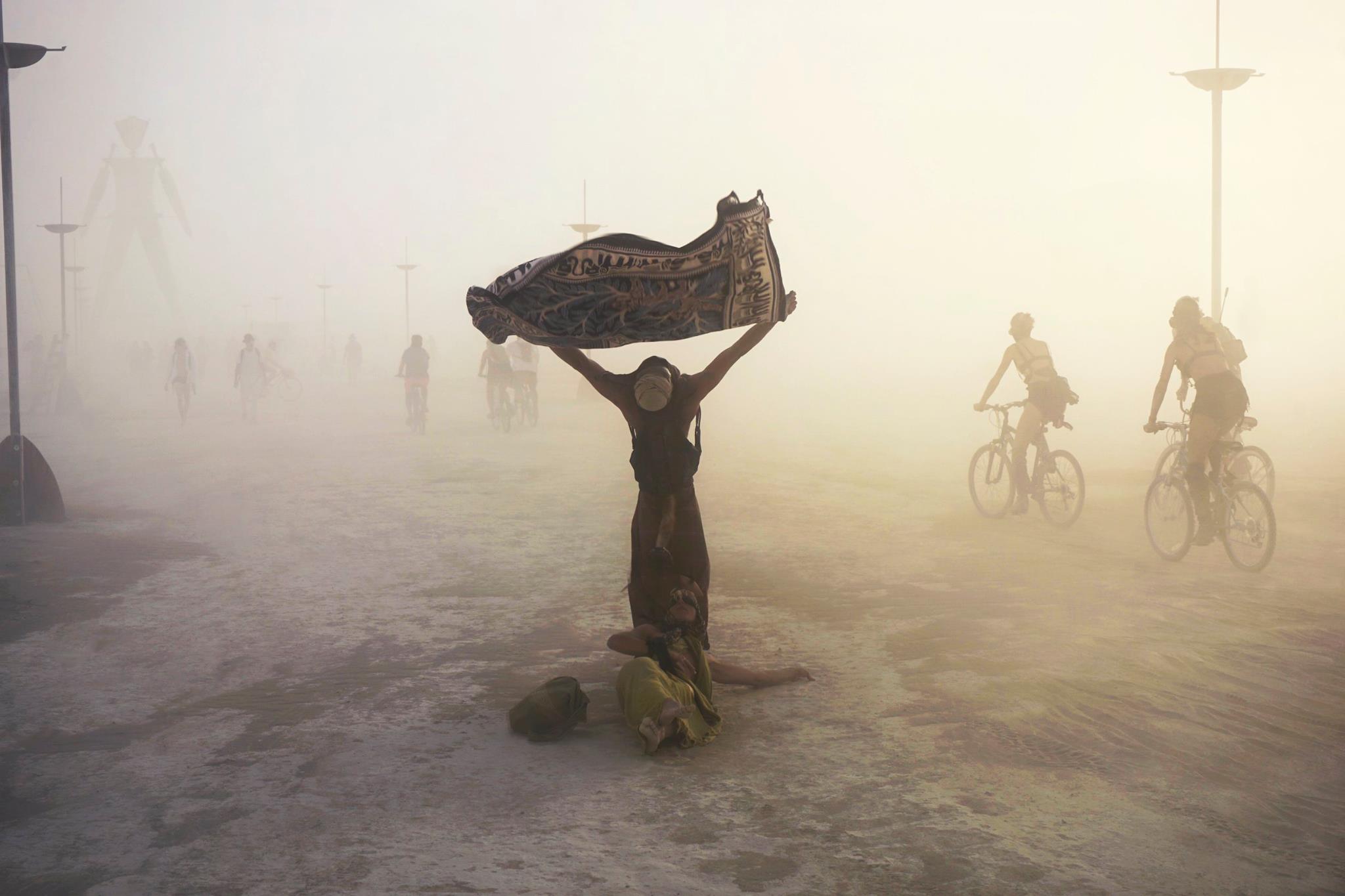 Victor-Habchy_Burining-Man-2014_waking-up-at-5-AM