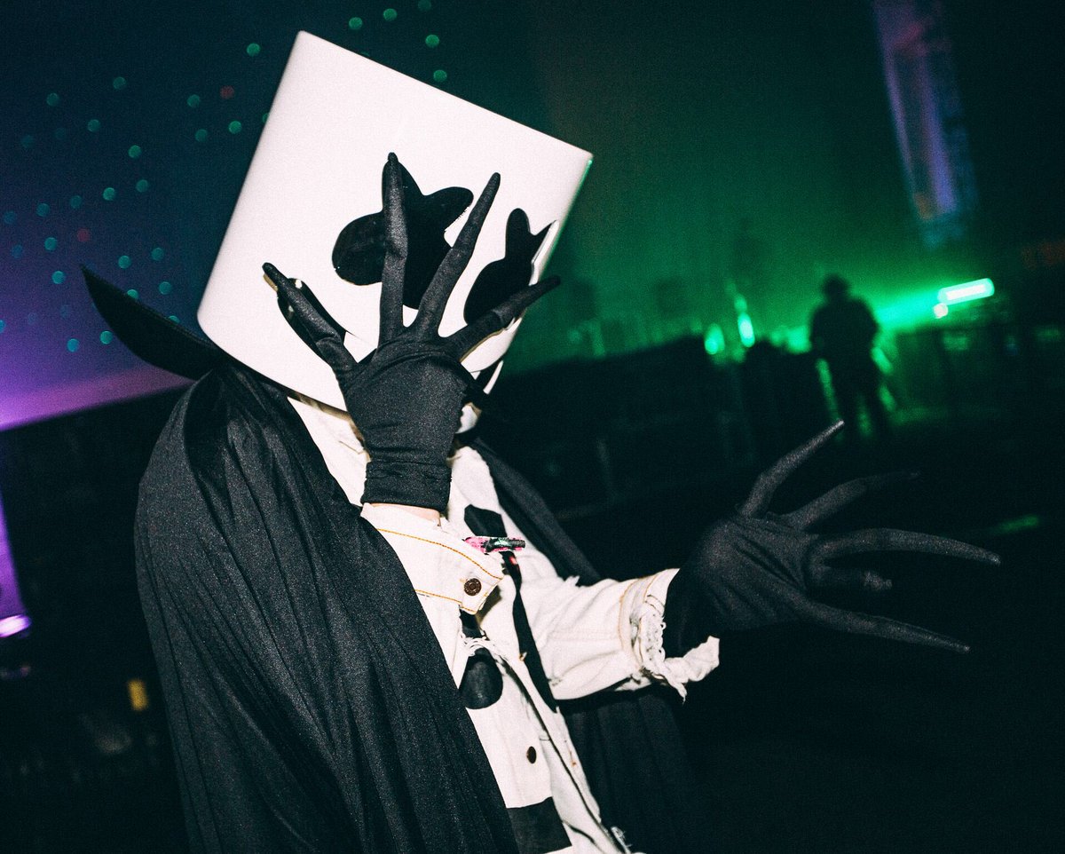 worse-dresssed-DJ-2017_Marshmello-melloween