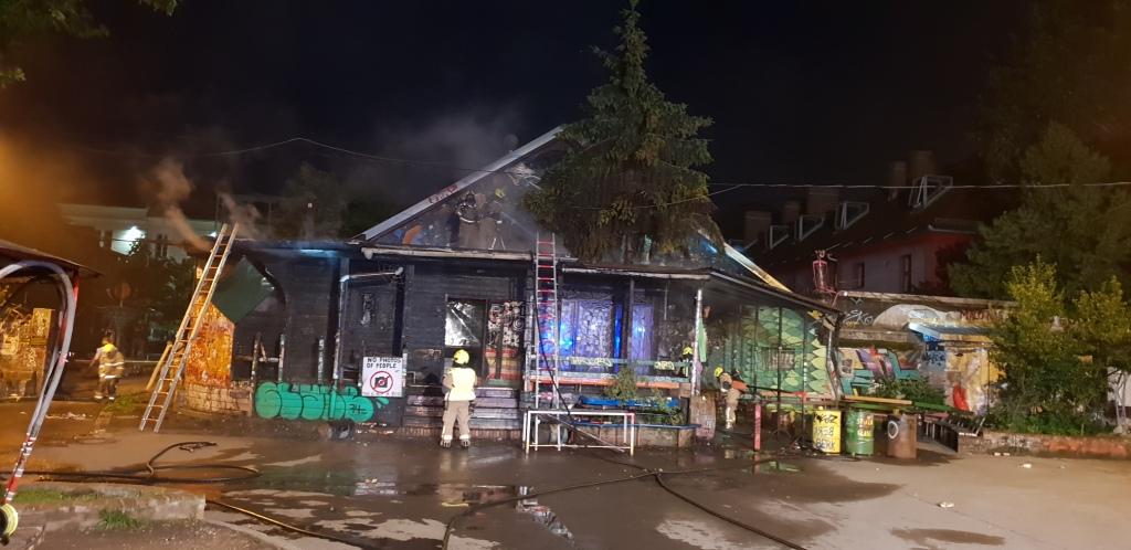 Jalla-Jalla-Metalkova-Ljubljana-fire-2018_5