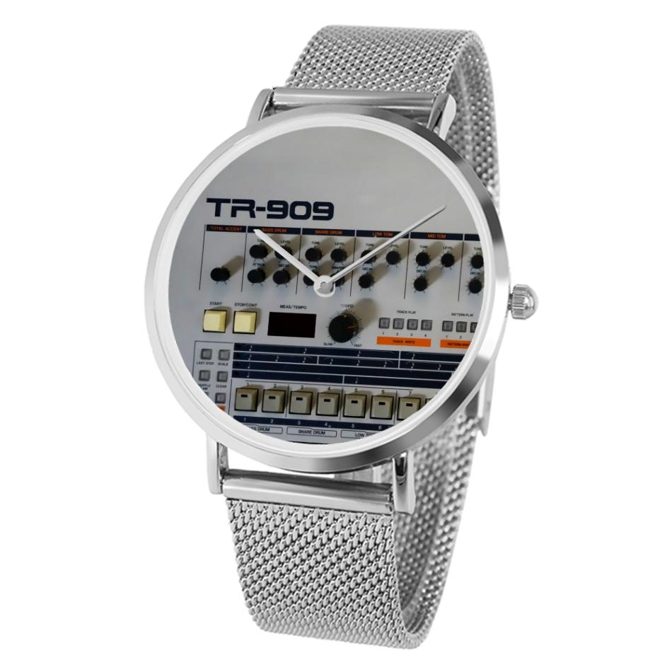 909-o'clock-watch_2