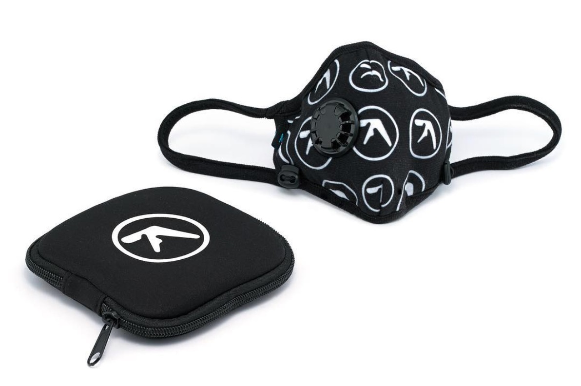 Aphex-Twin_Ventolin-anti-pollution-mask